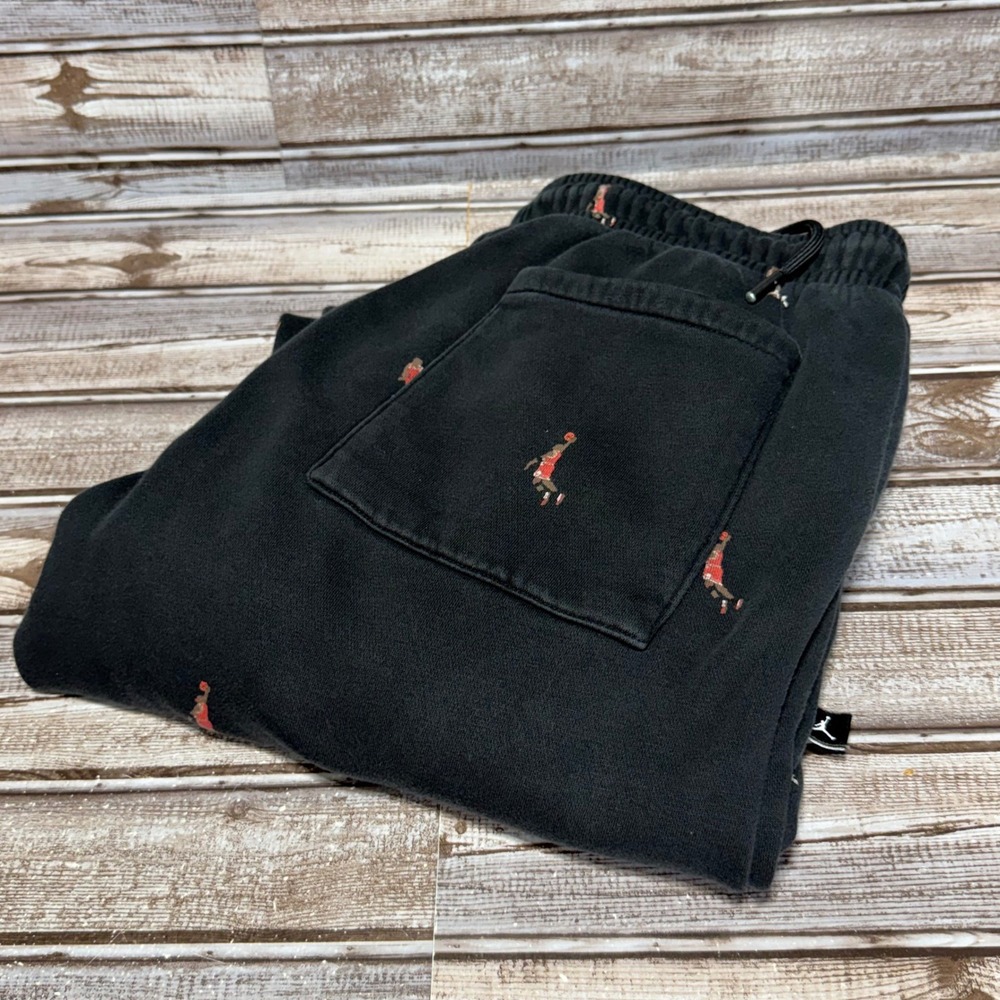 Jordan Sweatpants Kids Medium Black Jumpman All Over‎ Print Fleece Joggers